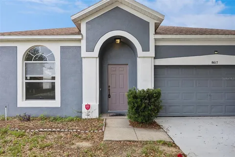 $299,900 | 8617 Cavendish Drive, Kissimmee, FL 34747