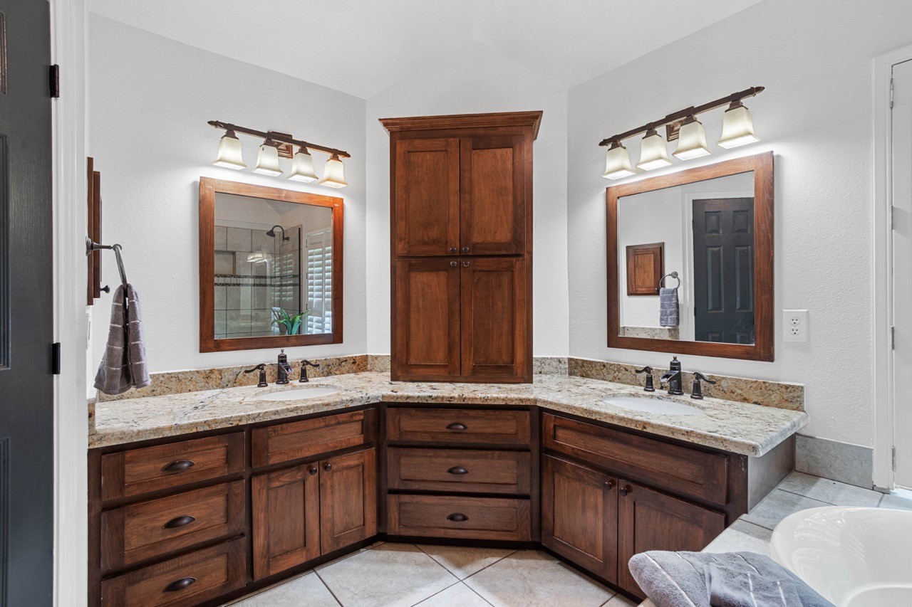 20406 Ranger Point Court Katy, TX 77450 - Photo 30 of 50 Primary Bath with UPDATES