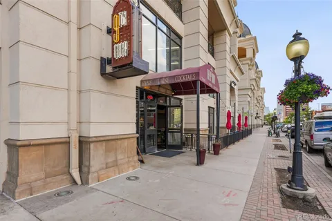 $850,000 | 925 Lincoln Street, Unit 5B, Denver, CO 80203