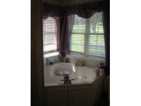 175 Naples Lane Greeneville, TN 37745 - Photo 8 of 16 Relaxing whirlpool tub