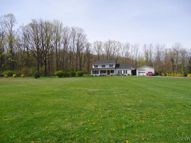 4786 Beck Road Emmaus, PA 18049 - Photo 3 of 33 Gallery Image 3