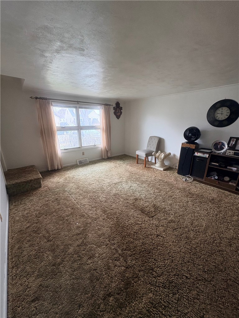 39 Standish Road Greece, NY 14626 - Photo 7 of 16