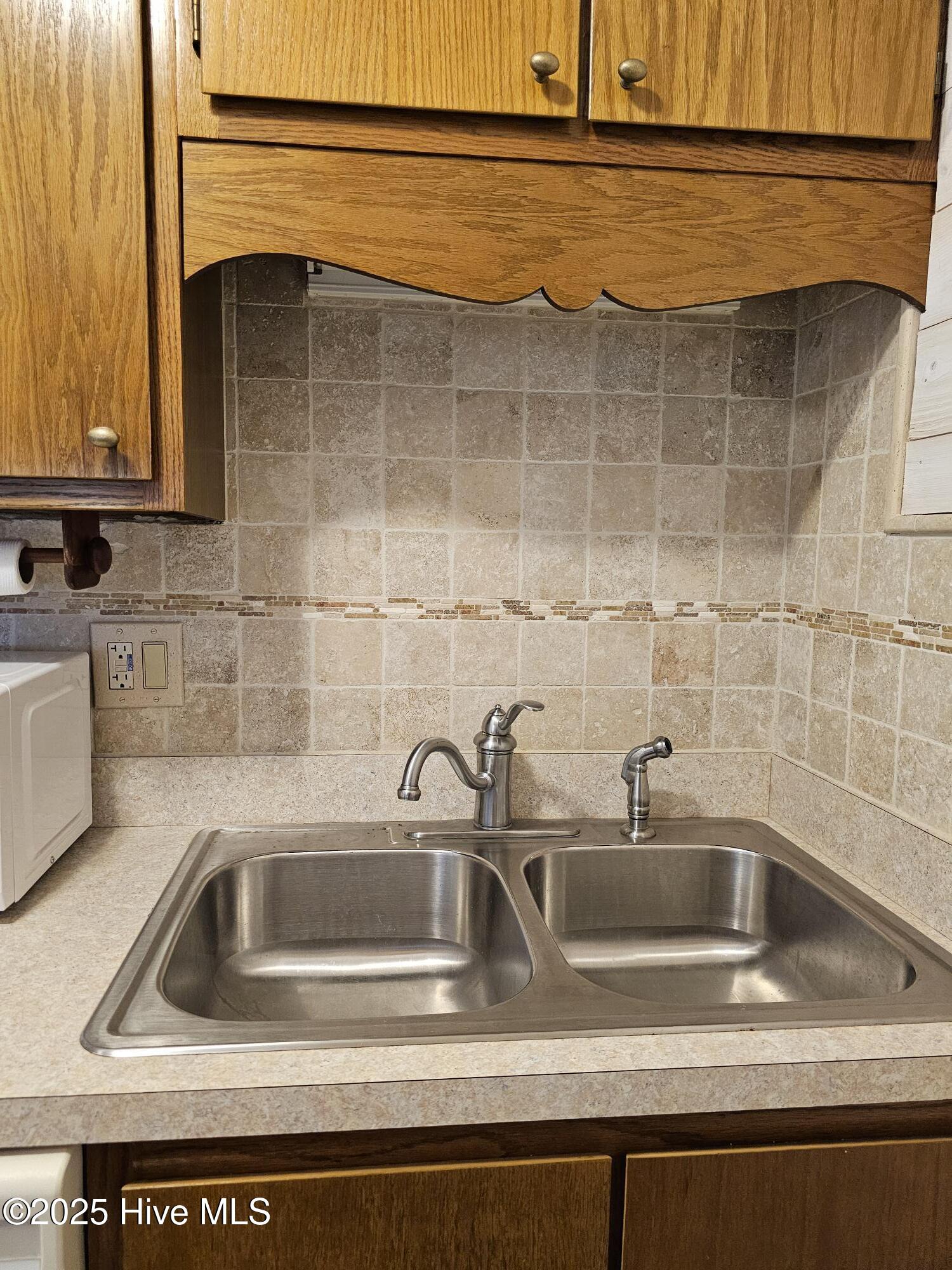 10172 Beach Drive Southwest, Unit 2206 Calabash, NC 28467 - Photo 20 of 53 Backsplash