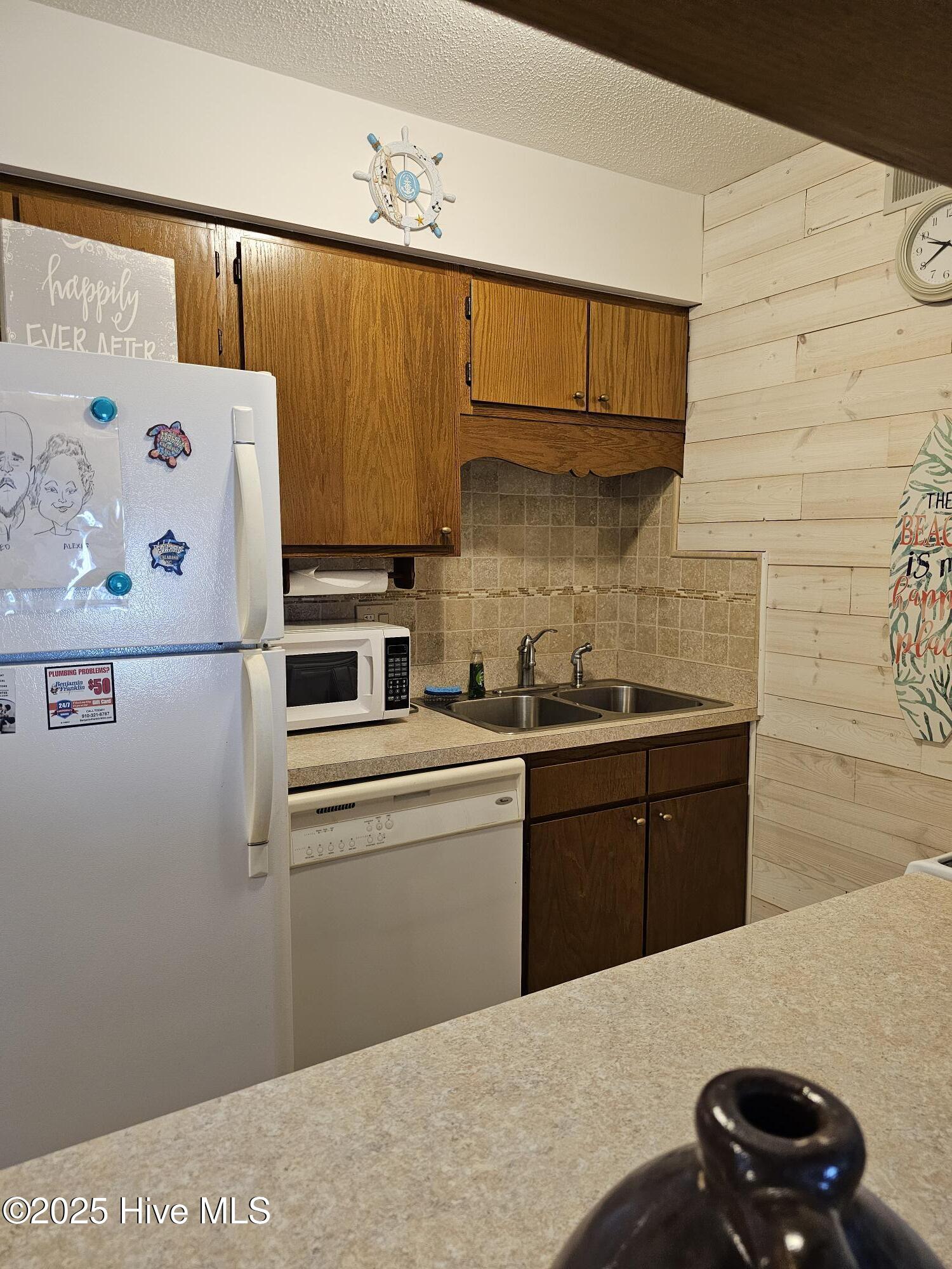 10172 Beach Drive Southwest, Unit 2206 Calabash, NC 28467 - Photo 23 of 53 Kitchen