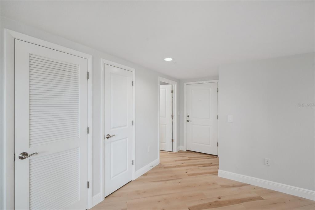 960 Starkey Road, Unit 10301 Largo, FL 33771 - Photo 26 of 48 Gallery Image 26