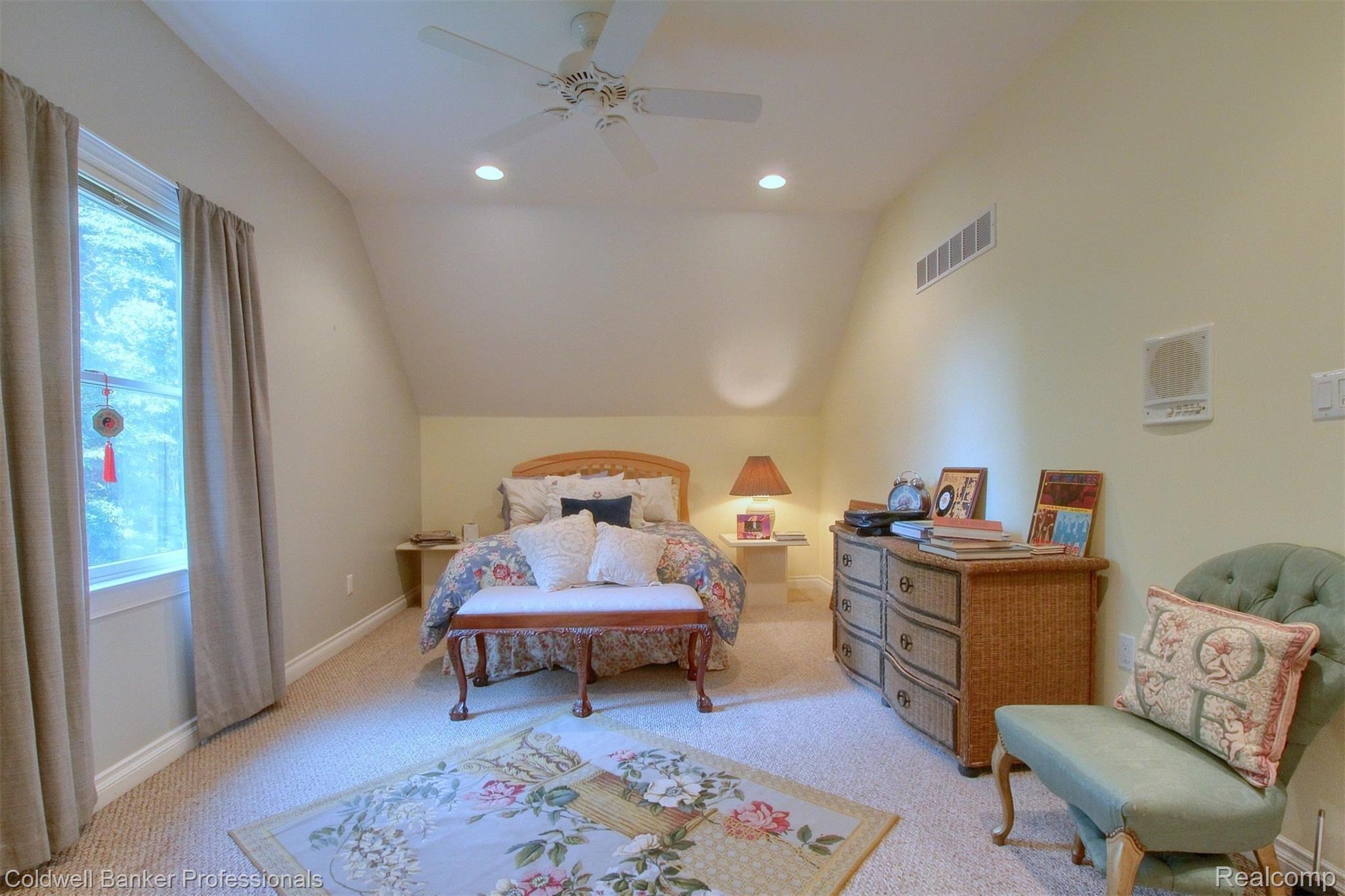 44100 Judd Road Belleville, MI 48111 - Photo 29 of 41 29-4th Bedroom.jpg