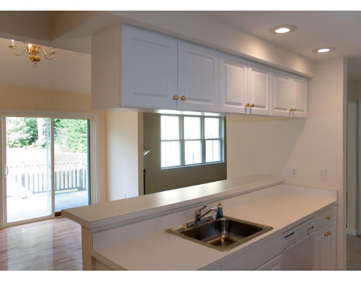 49 Whispering Brook Road, Unit 38 Marlborough, MA 01752 - Photo 5 of 7 Gallery Image 5