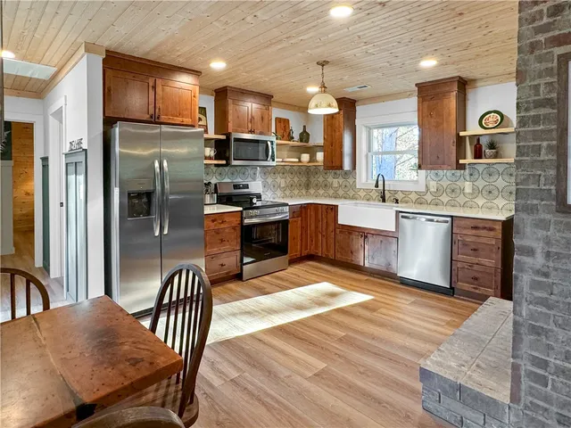 $1,900 | 920 State Rd S-37-128, Salem, SC 29676