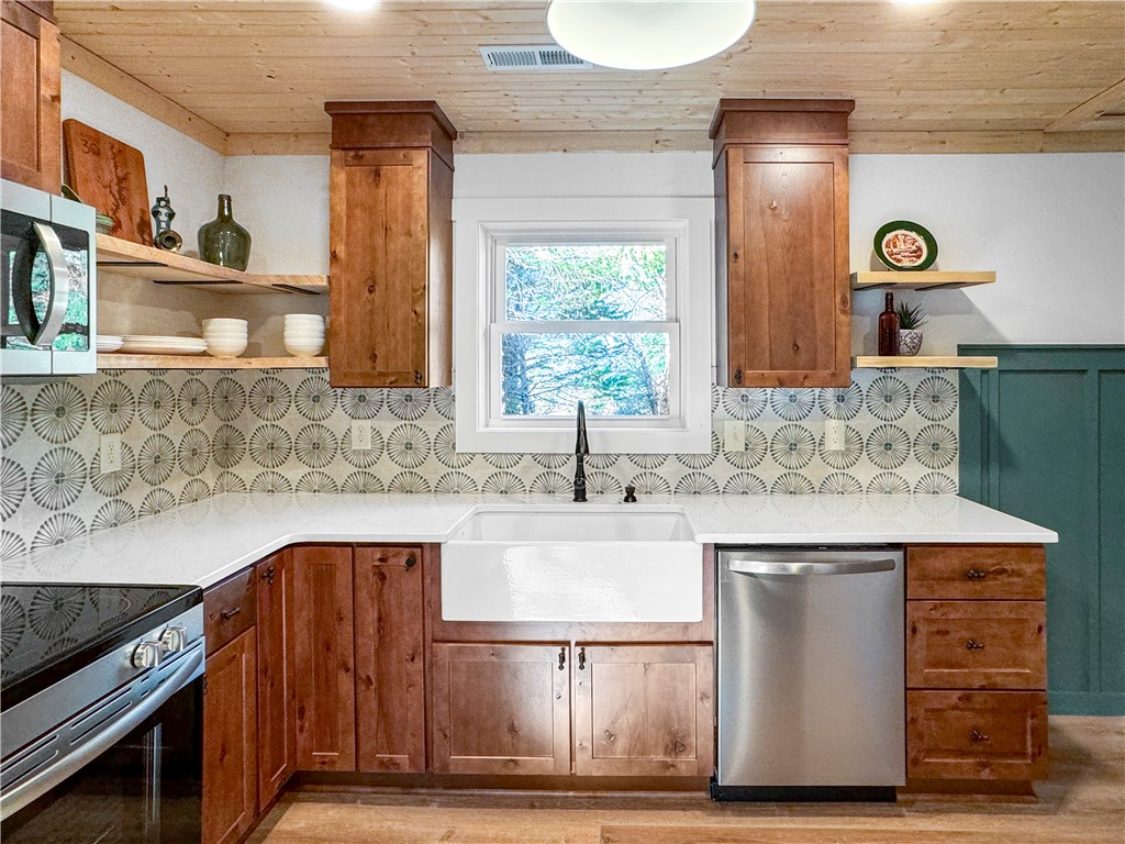 920 State Rd S-37-128 Salem, SC 29676 - Photo 8 of 28