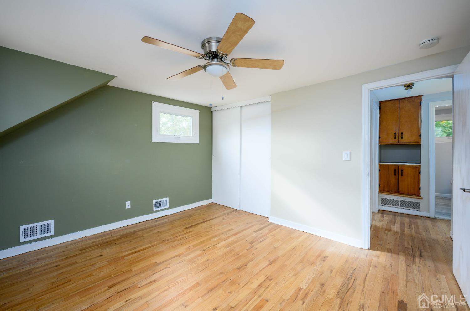 32 Meadow Road East Brunswick, NJ 08816 - Photo 14 of 28 Gallery Image 14