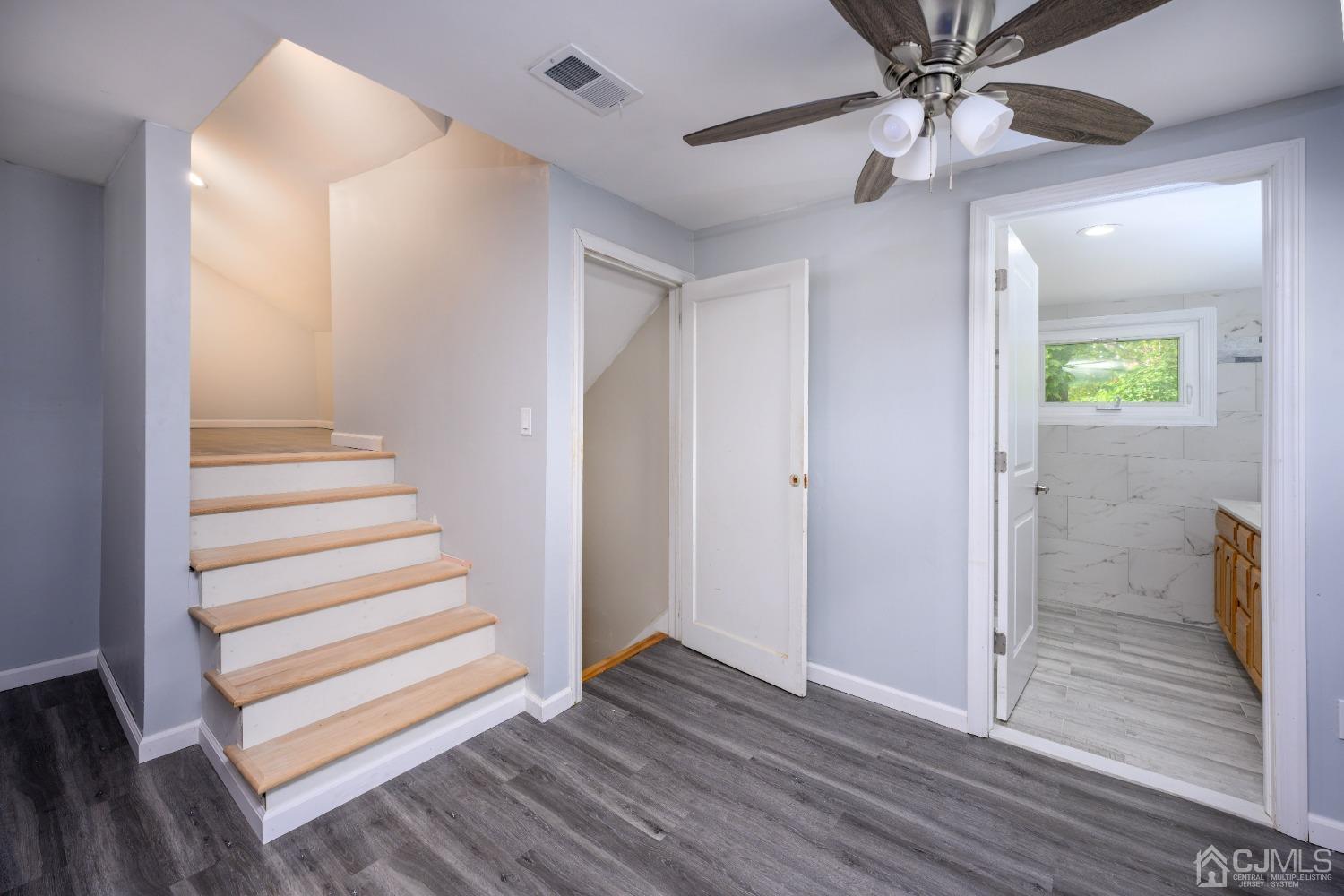 32 Meadow Road East Brunswick, NJ 08816 - Photo 20 of 28 Gallery Image 20