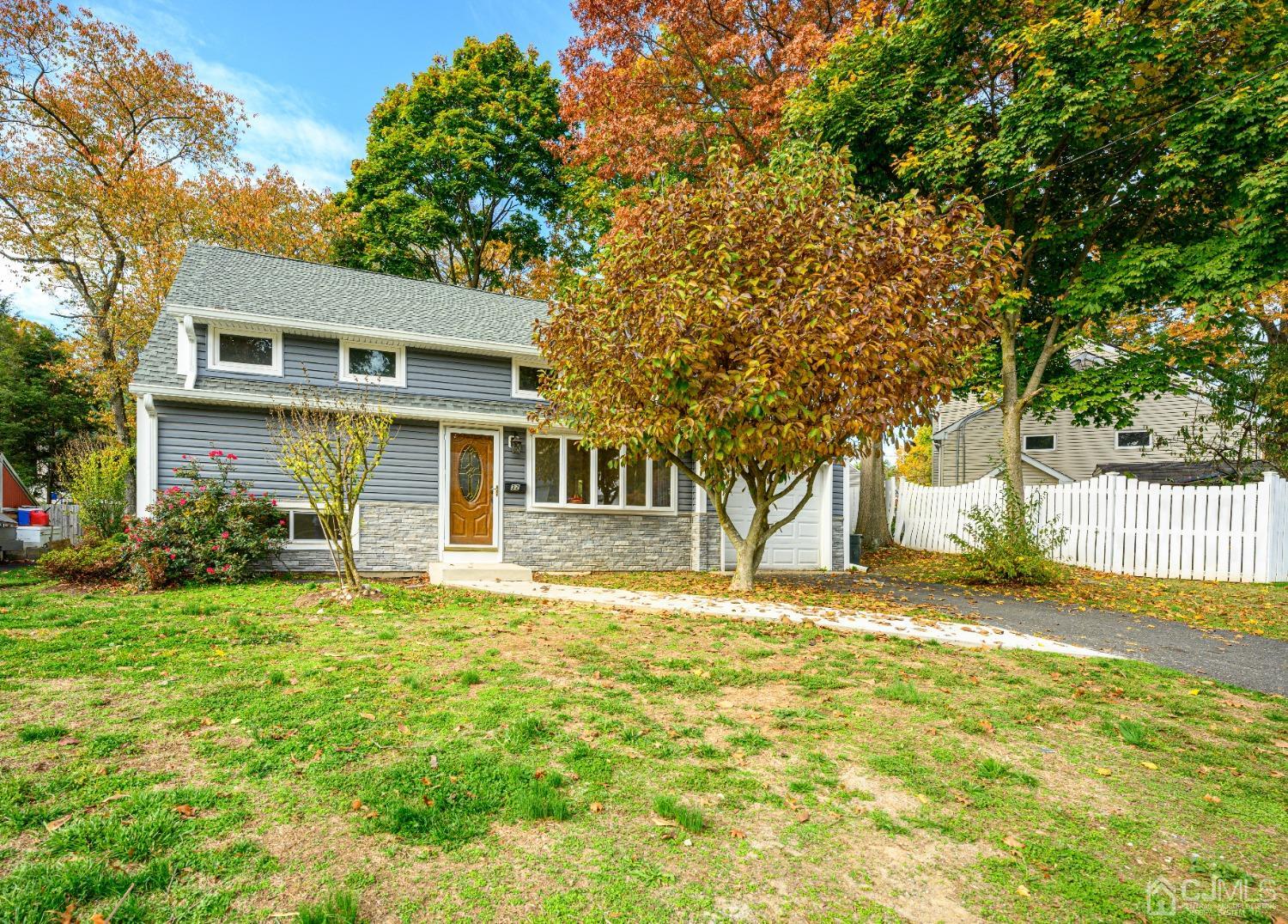 32 Meadow Road East Brunswick, NJ 08816 - Photo 2 of 28 Gallery Image 2