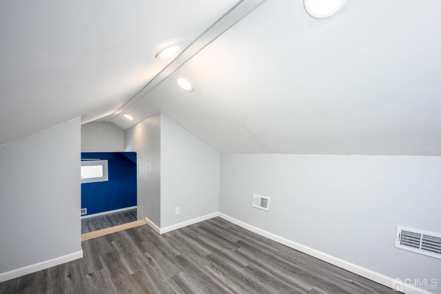 32 Meadow Road East Brunswick, NJ 08816 - Photo 21 of 28 Gallery Image 21