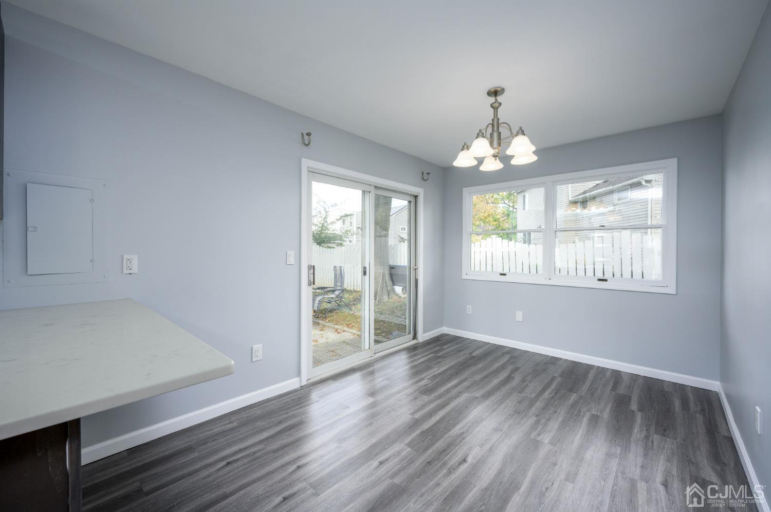 32 Meadow Road East Brunswick, NJ 08816 - Photo 3 of 28 Gallery Image 3