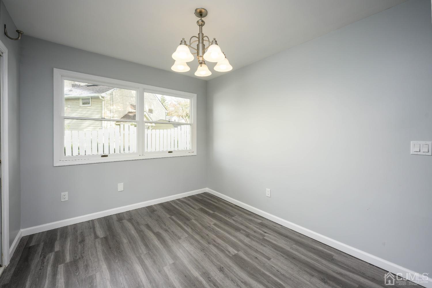 32 Meadow Road East Brunswick, NJ 08816 - Photo 4 of 28 Gallery Image 4
