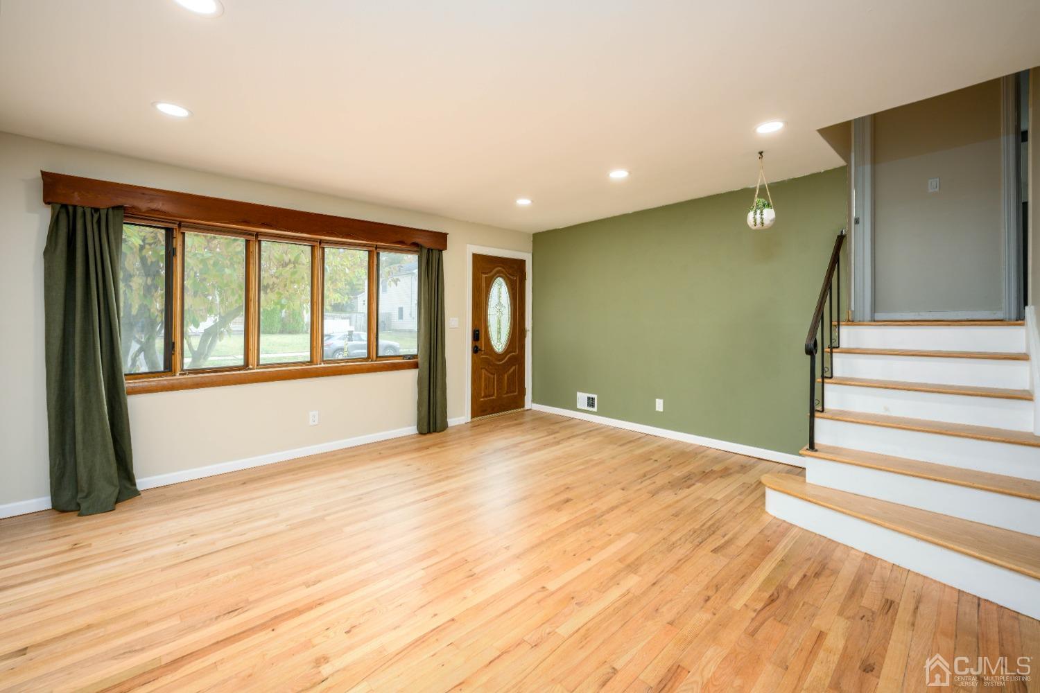 32 Meadow Road East Brunswick, NJ 08816 - Photo 10 of 28 Gallery Image 10