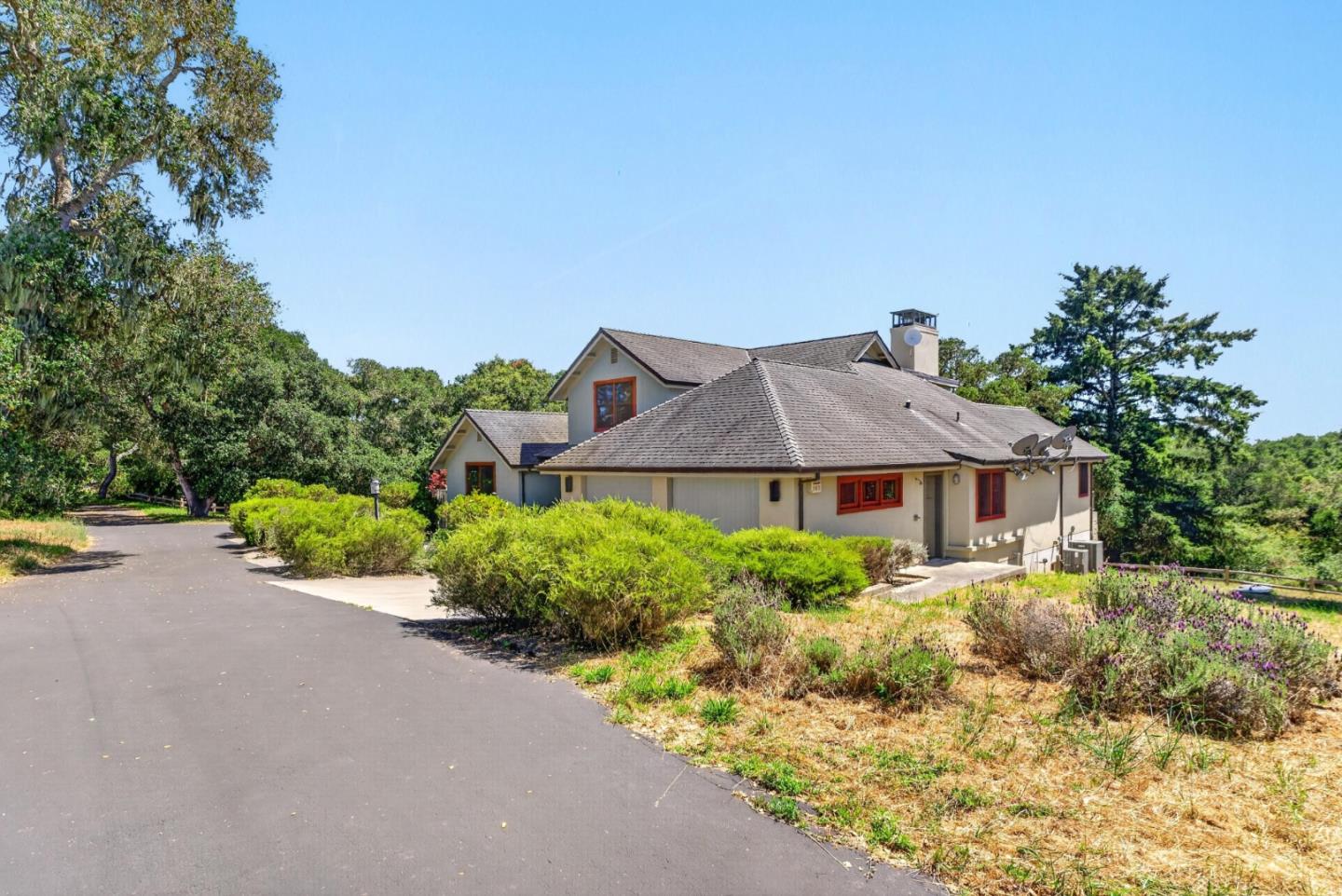 360 Babe Thompson Road Watsonville, CA 95076 - Photo 3 of 73