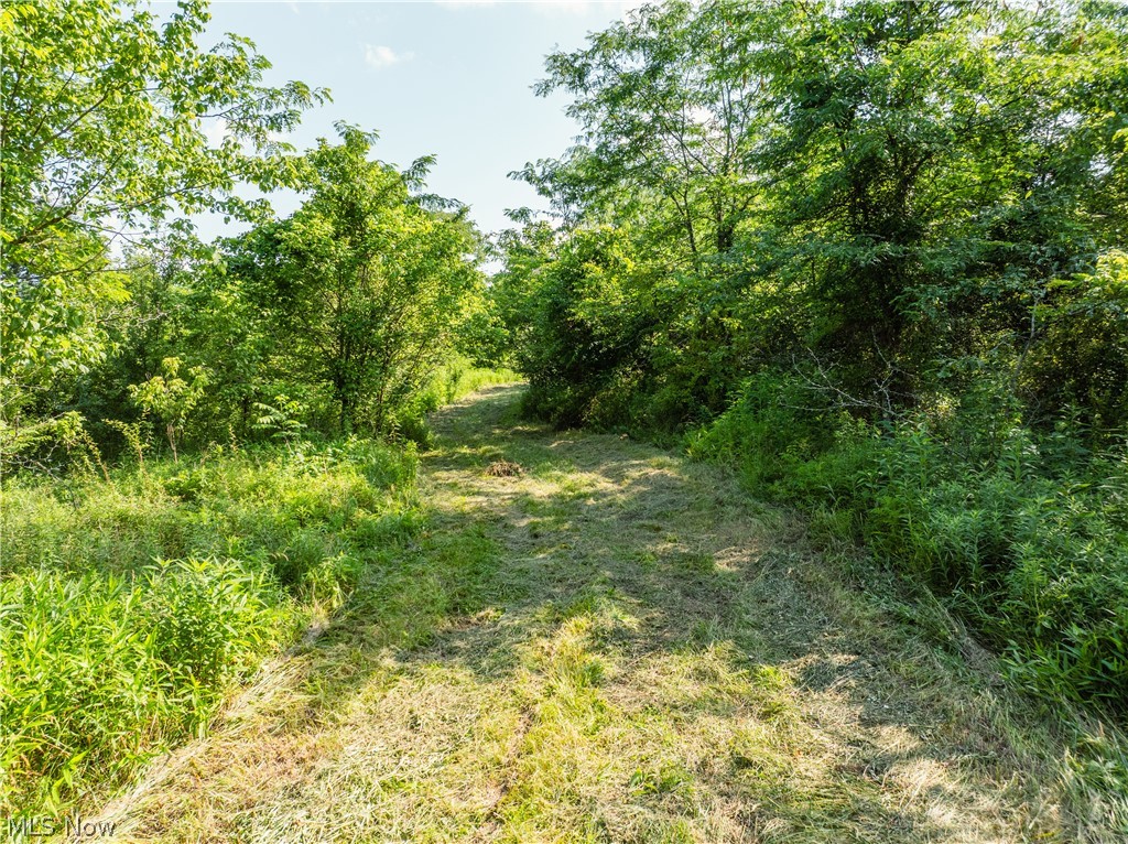 East Wheeling Road Zanesville, OH 43701 - Photo 27 of 38