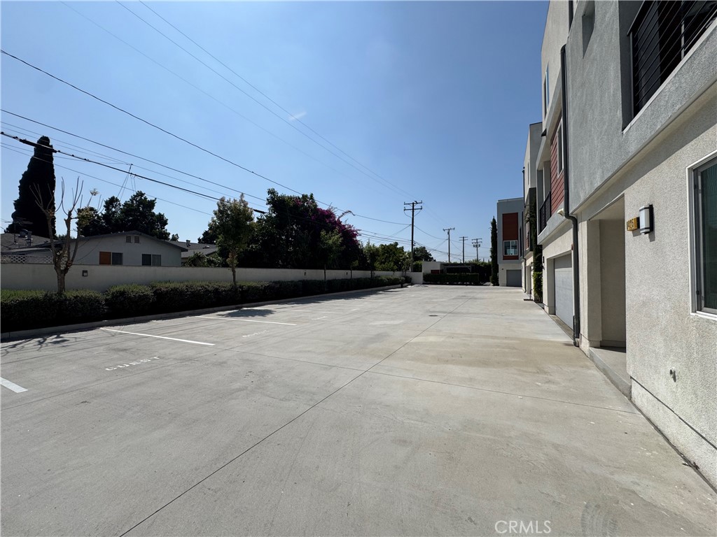 7958 Telegraph Road Downey, CA 90240 - Photo 37 of 38 a view of outdoor space and yard