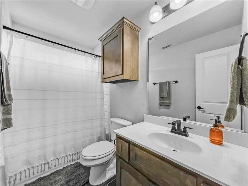 428 Piper Lane Fate, TX 75087 - Photo 24 of 33 Additional upstairs bathroom