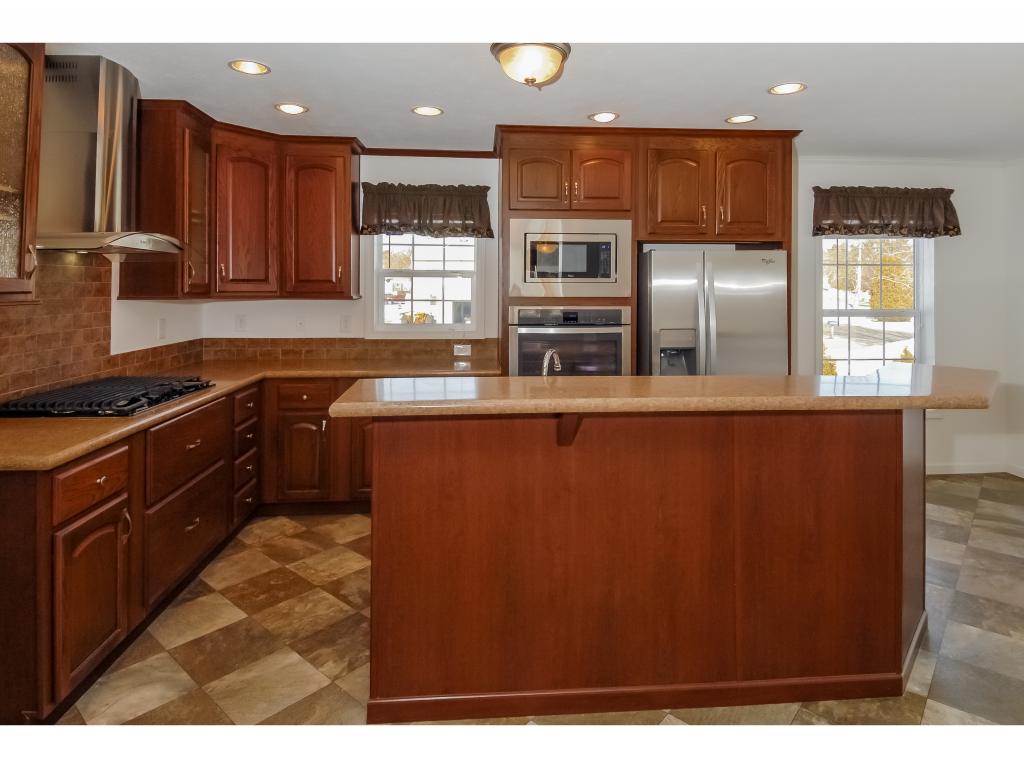 14 Rita Avenue Derry, NH 03038 - Photo 5 of 18