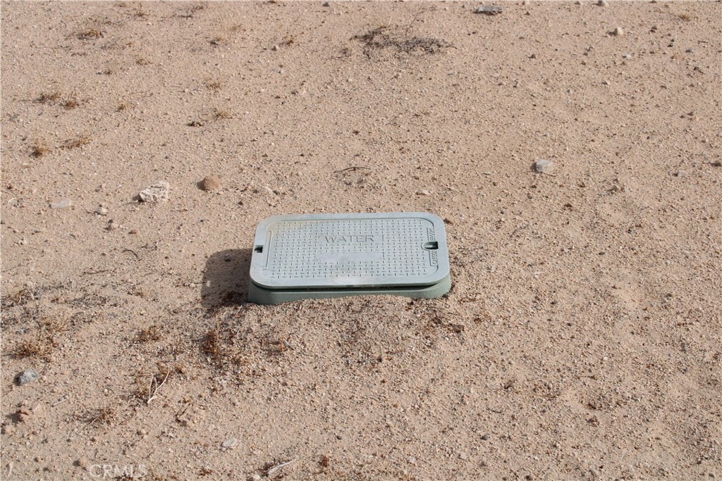 66220 Sonora Road Joshua Tree, CA 92252 - Photo 3 of 17