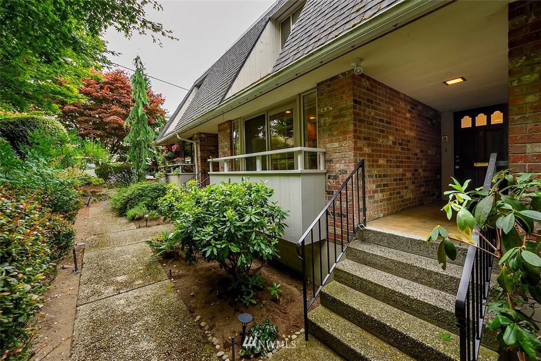 623 Main Street, Unit 2 Edmonds, WA 98020 - Photo 19 of 24