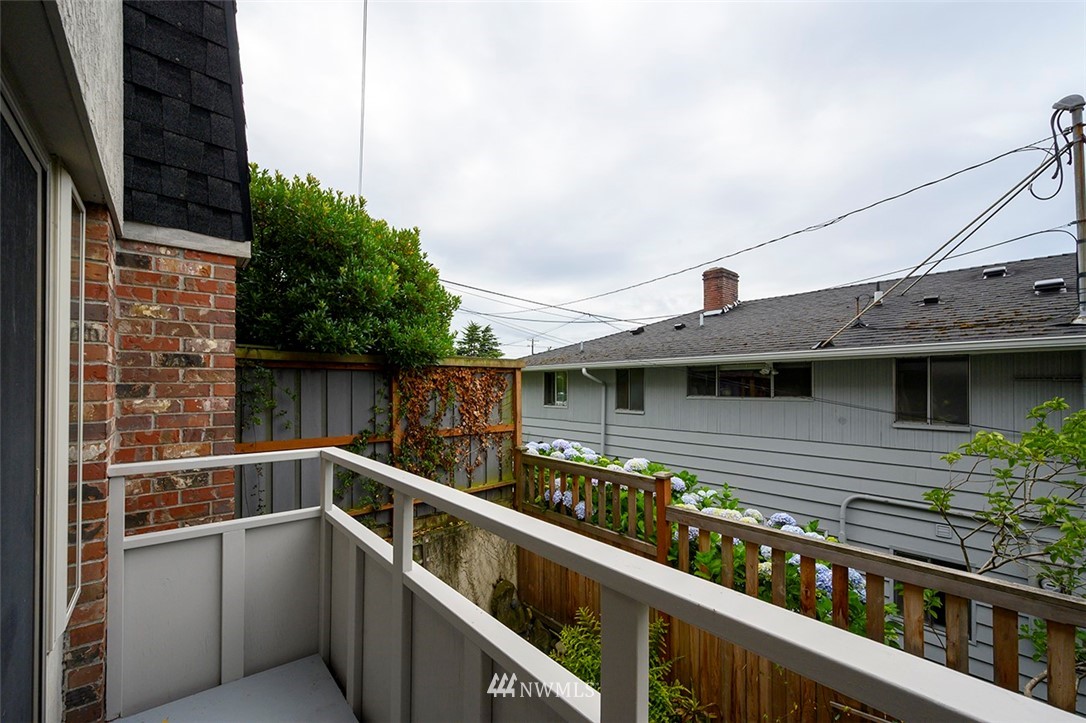 623 Main Street, Unit 2 Edmonds, WA 98020 - Photo 21 of 24