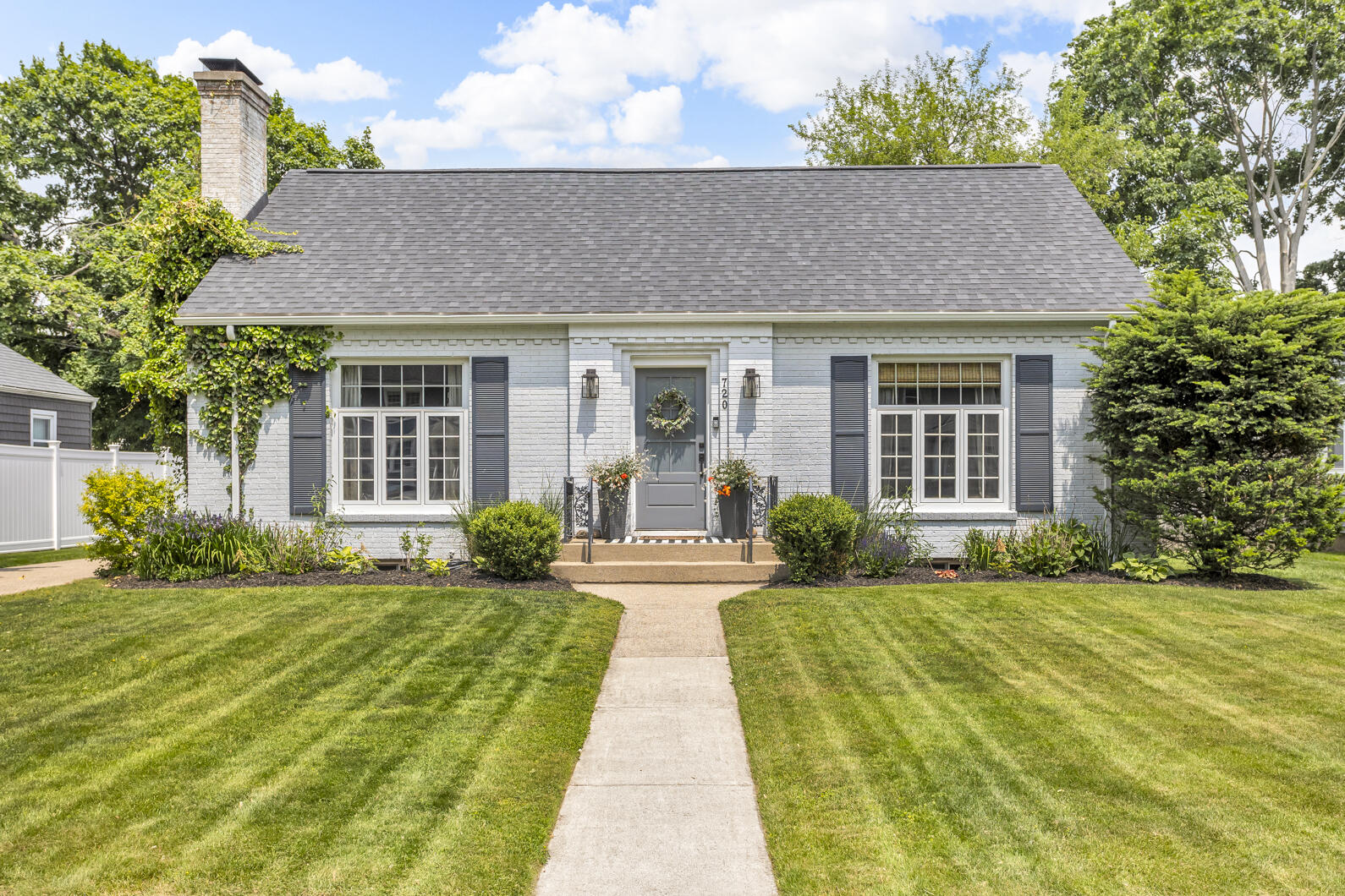 720 Crescent Road Jackson, MI 49203 - Photo 1 of 52 0N0A7730