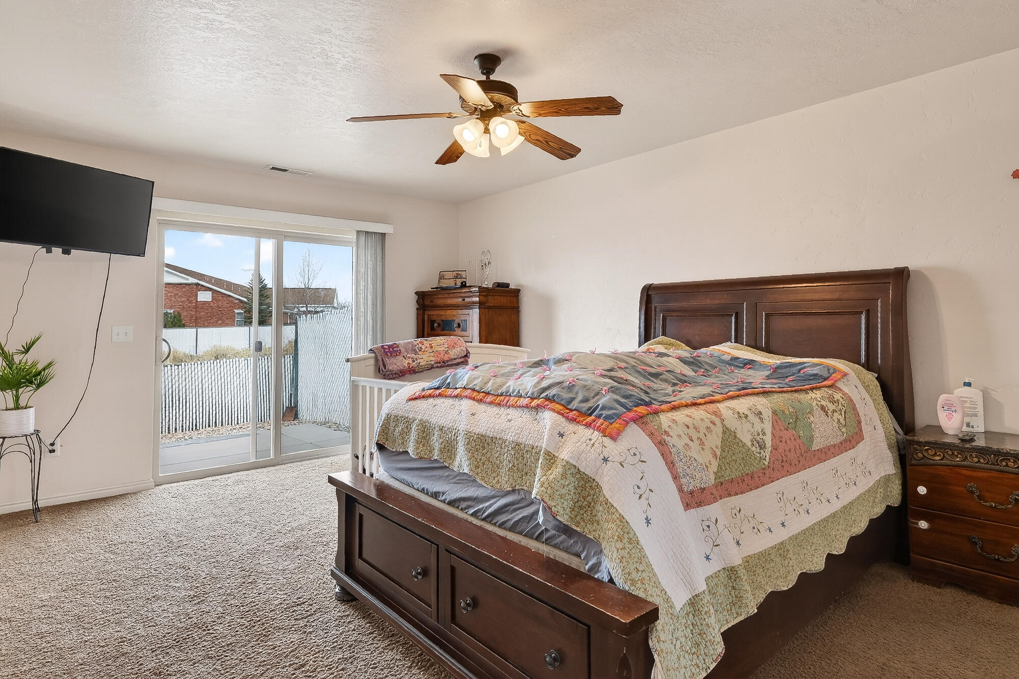 577-593 East Nichols Canyon Road, Unit 577579 & 591593 RV GARAGE Cedar City, UT 84721 - Photo 64 of 102 Bedroom 1