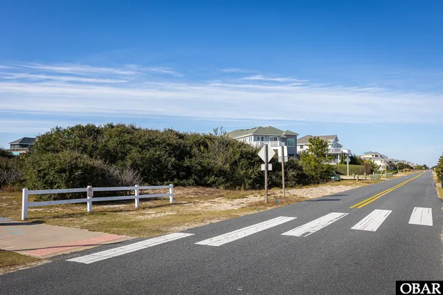 $1,150,000 | 972 Lighthouse Drive, Corolla, NC 27927