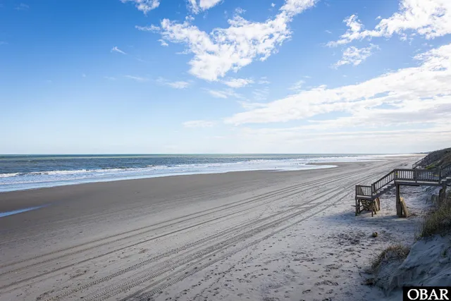 $1,150,000 | 972 Lighthouse Drive, Corolla, NC 27927