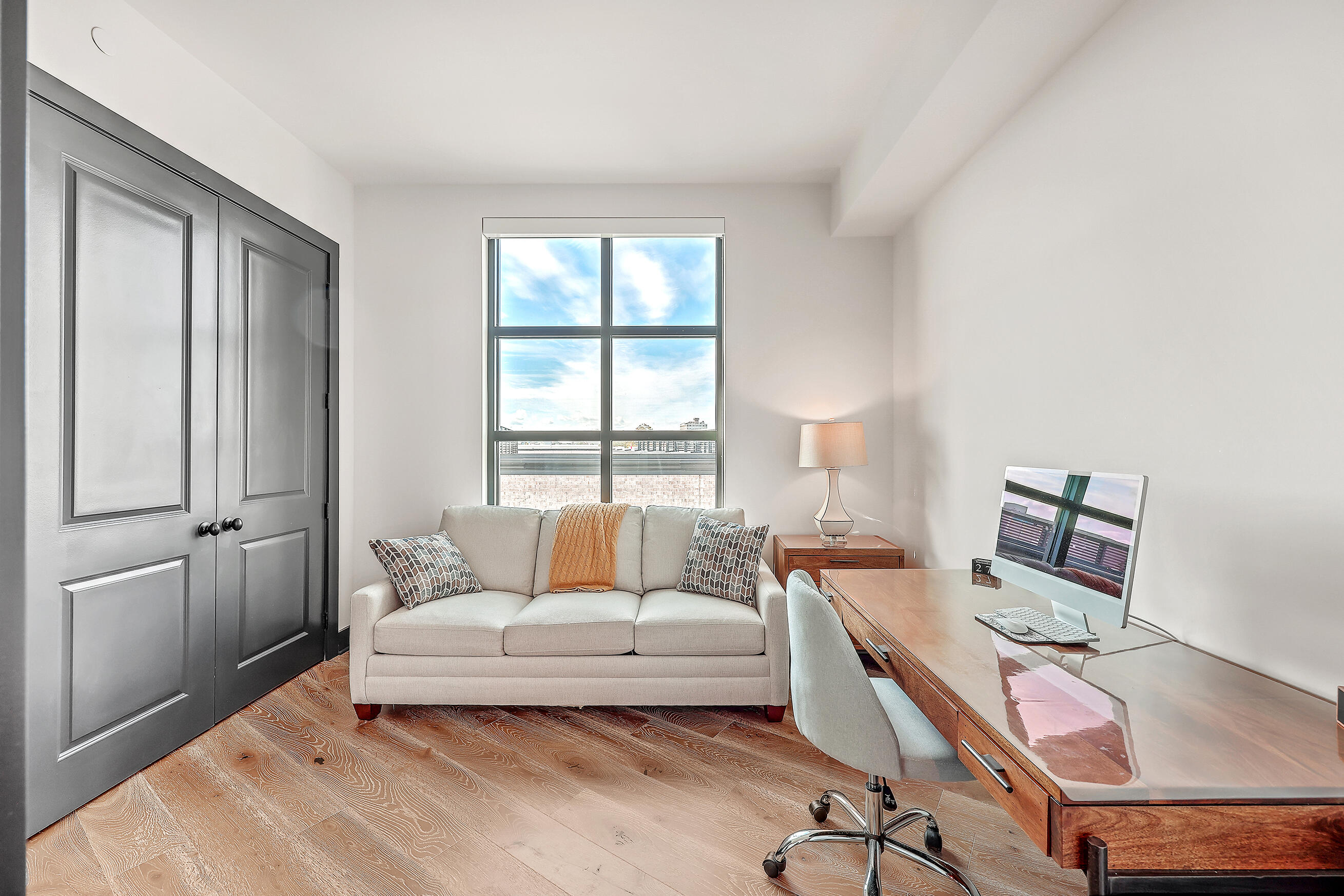 5 Gadsdenboro Street, Unit 511 Charleston, SC 29401 - Photo 17 of 41 ZYN_5283_4_5_6_7_8_9