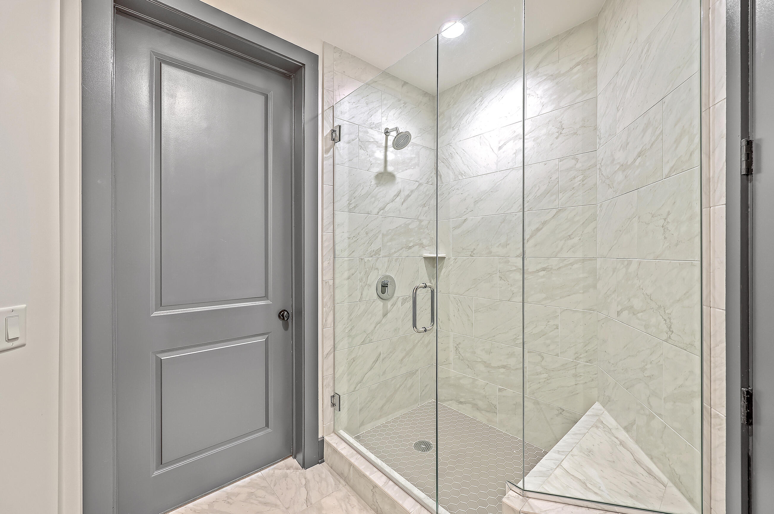 5 Gadsdenboro Street, Unit 511 Charleston, SC 29401 - Photo 19 of 41 ZYN_5297_298_299_300_301_302_303