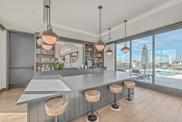 $4,990 | 5 Gadsdenboro Street, Unit 511, Charleston, SC 29401