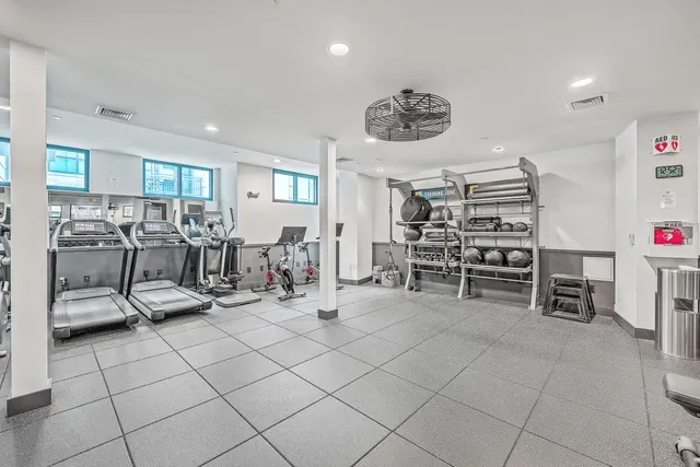 $4,990 | 5 Gadsdenboro Street, Unit 511, Charleston, SC 29401