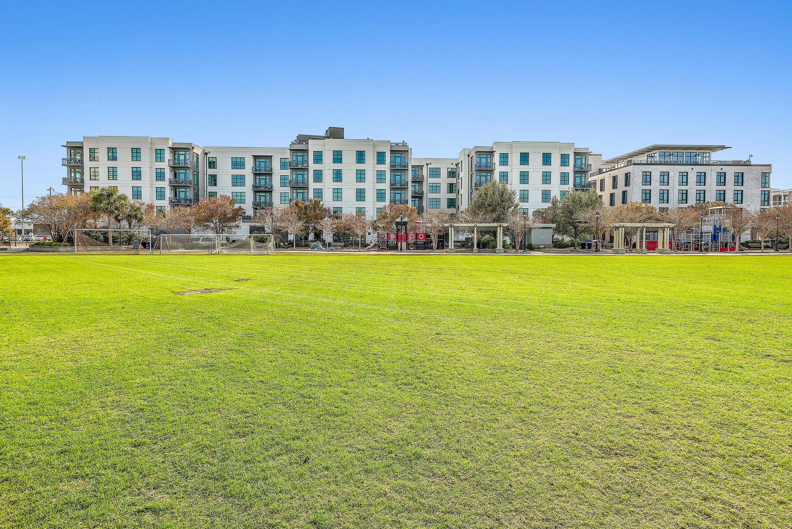 5 Gadsdenboro Street, Unit 511 Charleston, SC 29401 - Photo 39 of 41 ZYN_5500_1_2_3_4_5_6