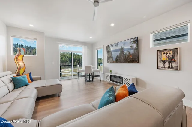 $995,000 | 2430 North Atlas Road, Coeur D'Alene, ID 83814