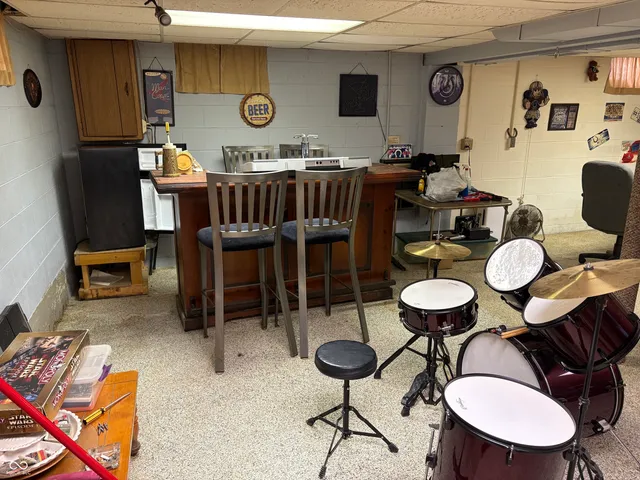 $192,500 | 30 Gilbert Avenue, Beech Grove, IN 46107