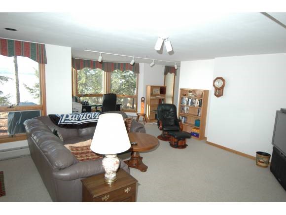 118 Broadside Road Wolfeboro, NH 03894 - Photo 24 of 36 Gallery Image 24