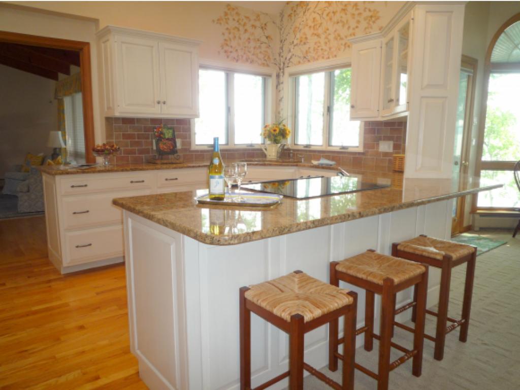 118 Broadside Road Wolfeboro, NH 03894 - Photo 8 of 36 Gallery Image 8
