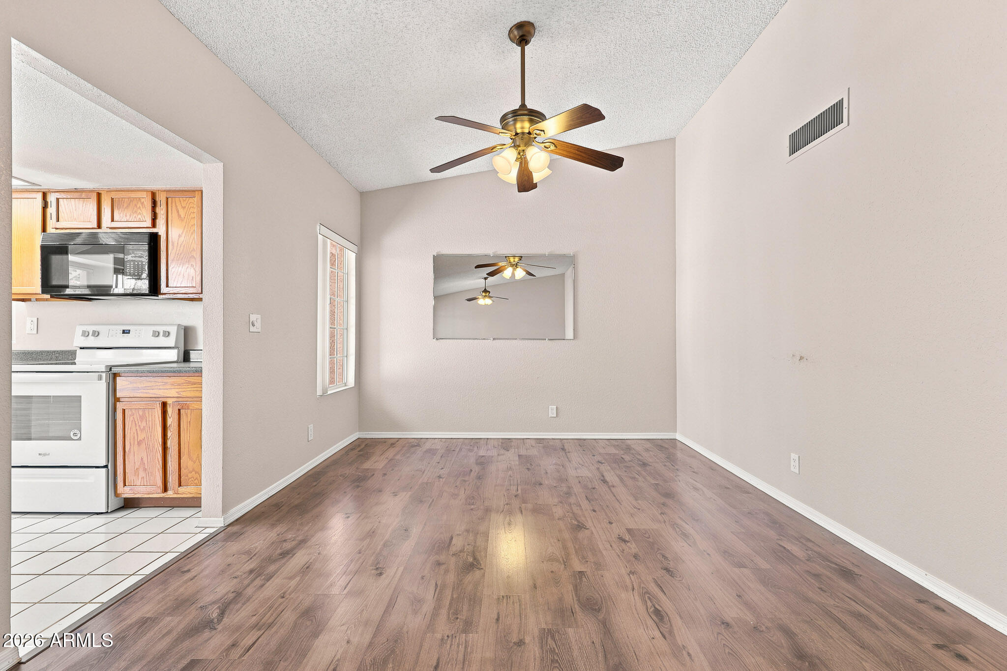2059 East Brown Road, Unit 16 Mesa, AZ 85213 - Photo 4 of 33 Formal Dining/Great Room