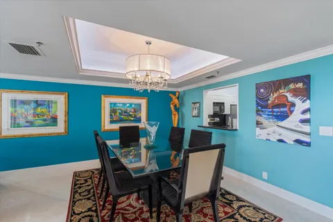 $990,000 | 1035 South Federal Highway, Unit 211, Delray Beach, FL 33483