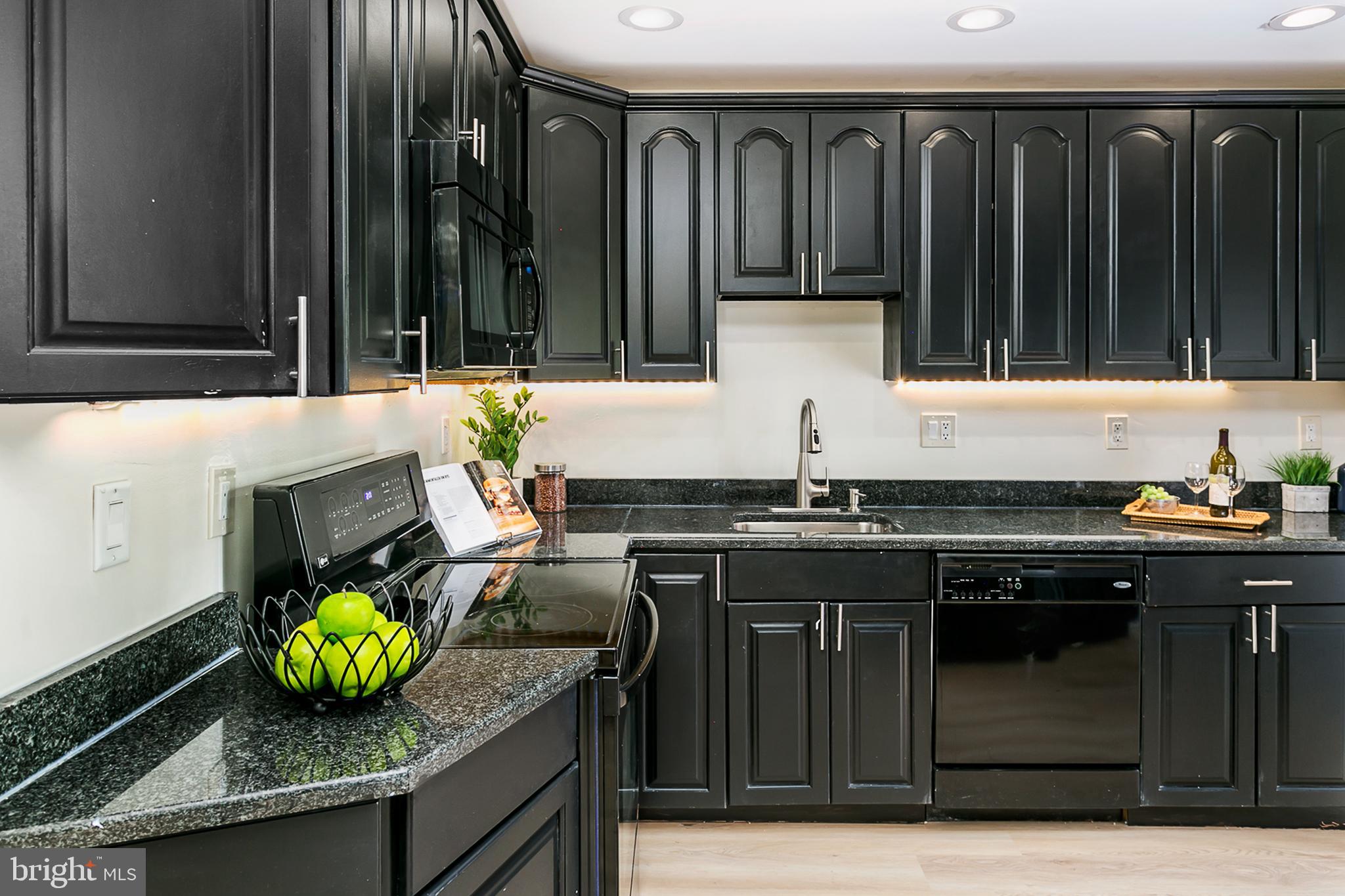21 Juliet Lane, Unit 103 Nottingham, MD 21236 - Photo 8 of 18 Chic yet practical kitchen!