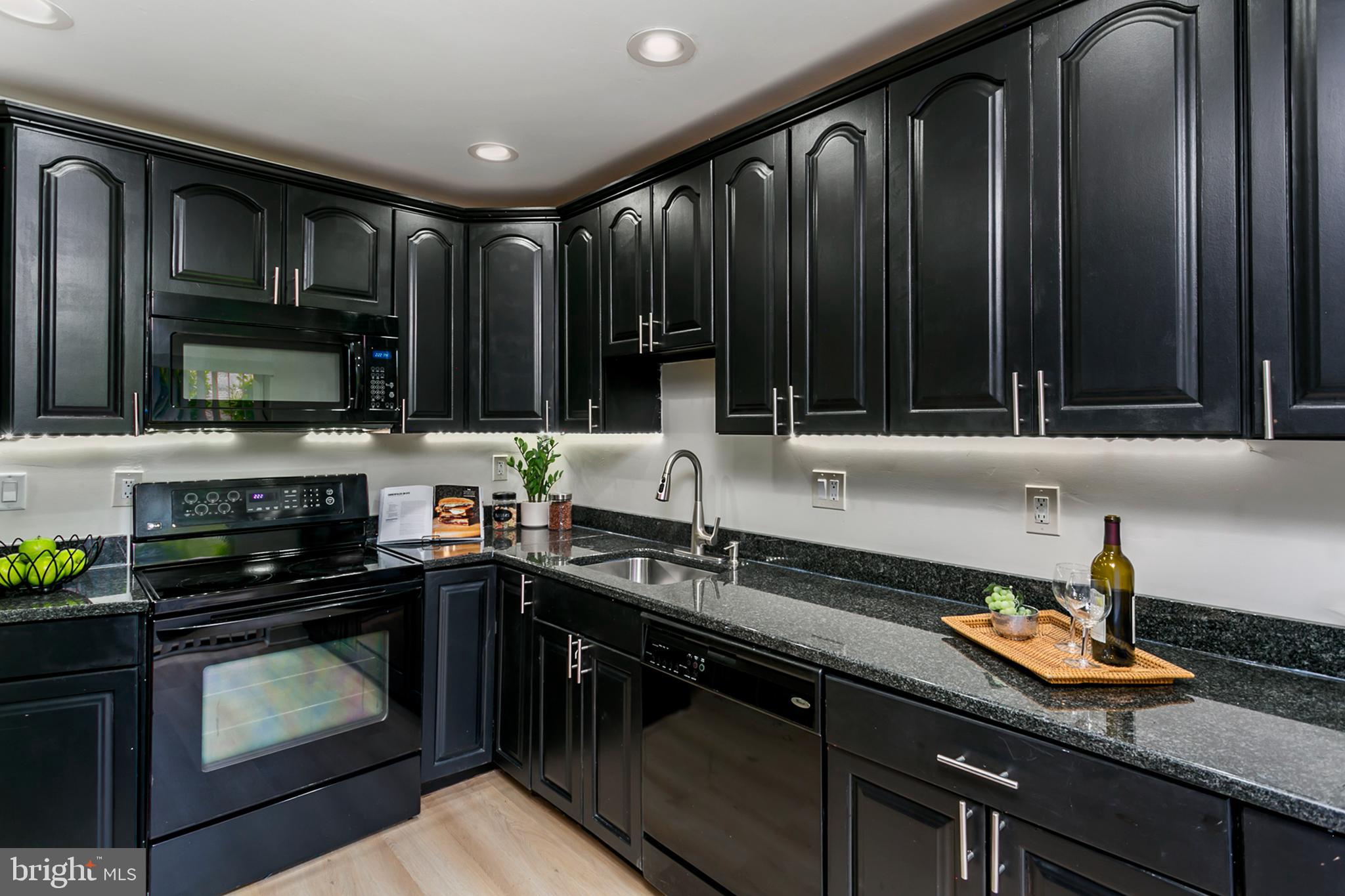 21 Juliet Lane, Unit 103 Nottingham, MD 21236 - Photo 9 of 18 Plenty of cabinet storage and counter space!