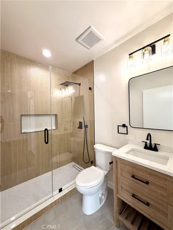 $2,500 | 3546 Corinth Avenue, Los Angeles, CA 90066