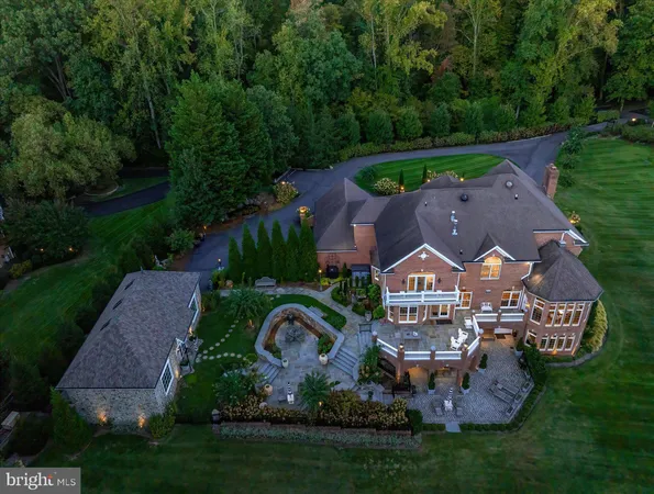 $2,995,000 | 17 Perder Lane, Edgewater, MD 21037