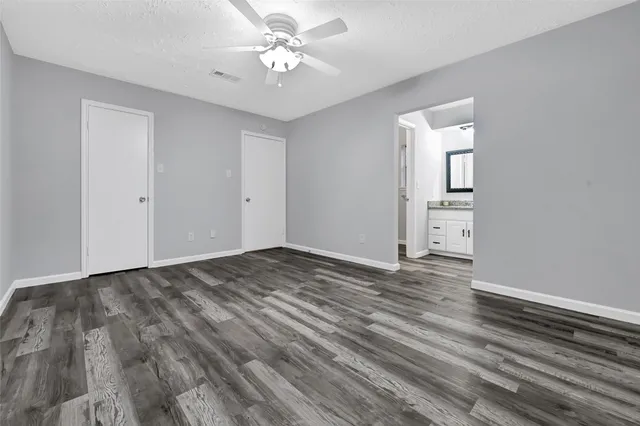 $2,400 | 11727 Scottsdale Drive, Meadows Place, TX 77477