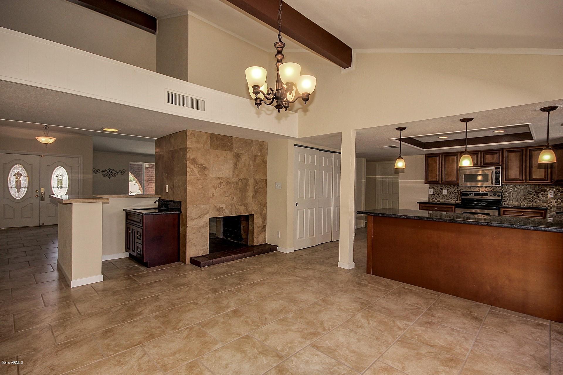 3110 West Greenway Road Phoenix, AZ 85053 - Photo 18 of 40 0018-Greenway (21)