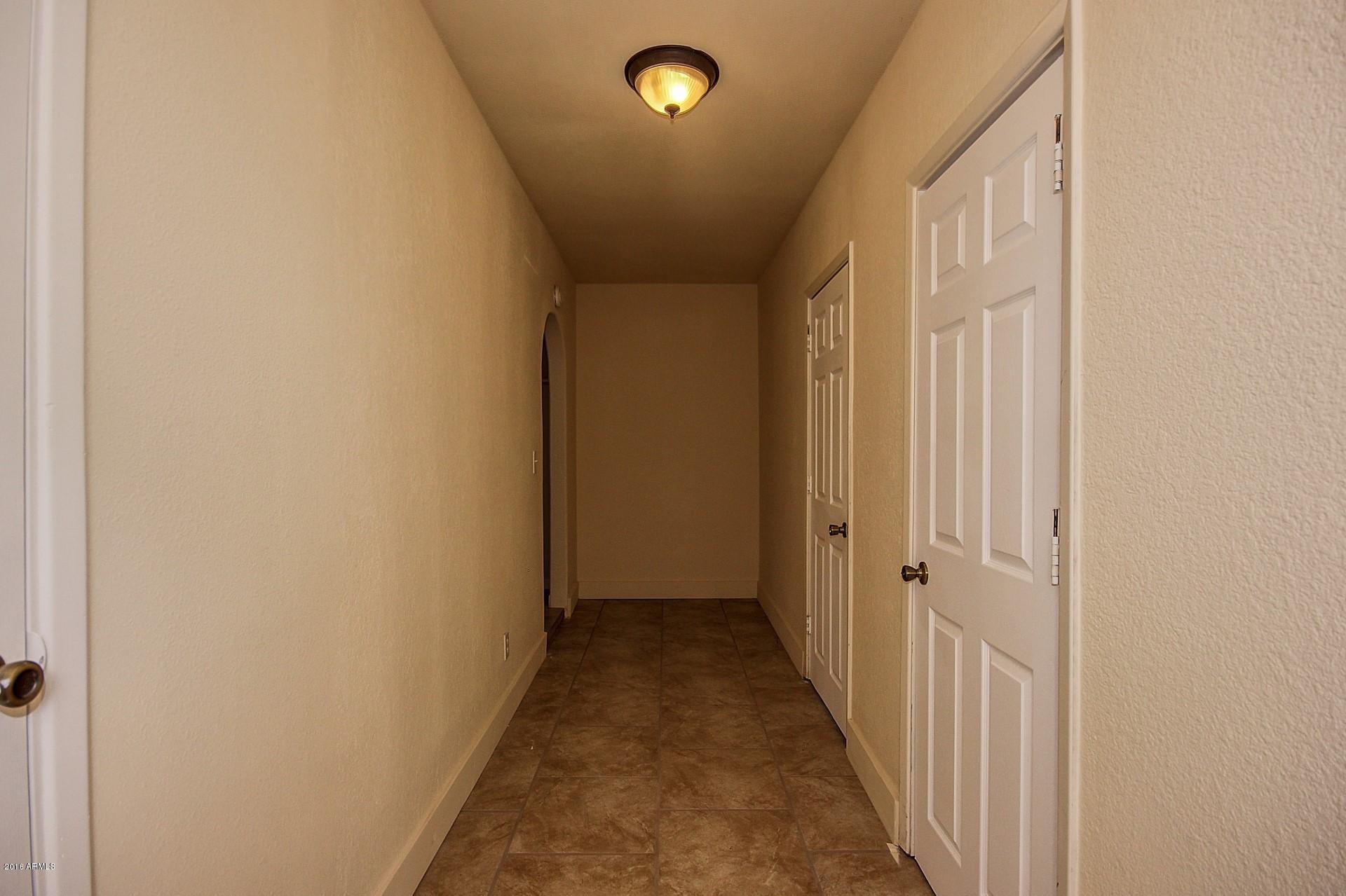 3110 West Greenway Road Phoenix, AZ 85053 - Photo 21 of 40 0021-Greenway (24)
